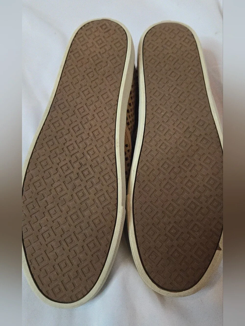 Tory Burch Jesse Women's 8.5 Leather SuedeSlip-On Perforated Casual Sneakers Tan